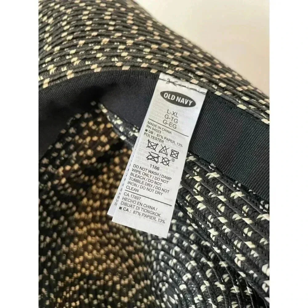 Old Navy Women's Size Large -XL Black & White Floppy Beach Hat